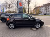 Suzuki SX4 Style KLIMAAUTO SITZHEIZUNG ANHÄNGERKUPPLUNG - Suzuki SX4: Style