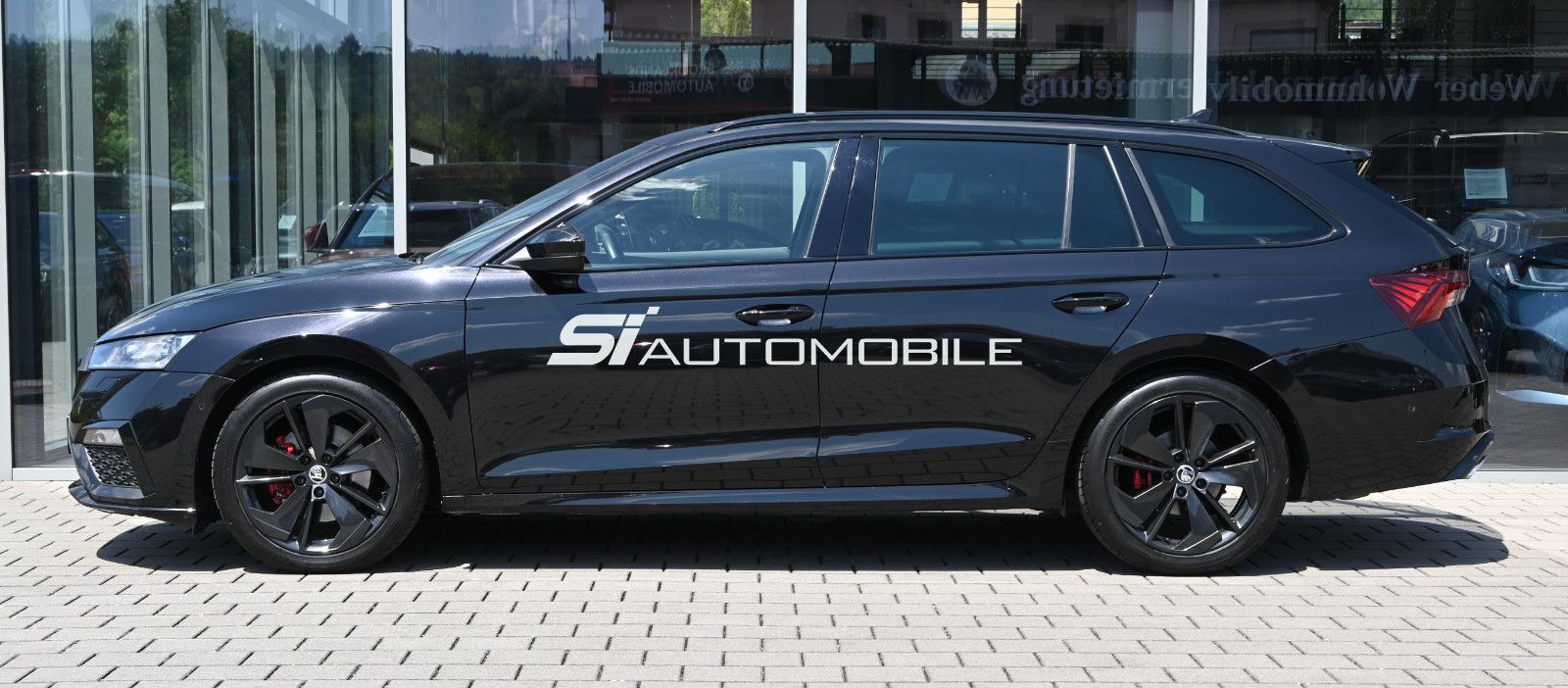Fahrzeugabbildung SKODA Octavia 2.0 TDI DSG RS COMBI °ACC°AHK°HEAD-UP°