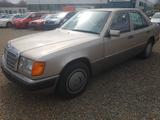 Mercedes-Benz E 220 - gebrauchte Mercedes-Benz E 220 aus dem Jahr 1993