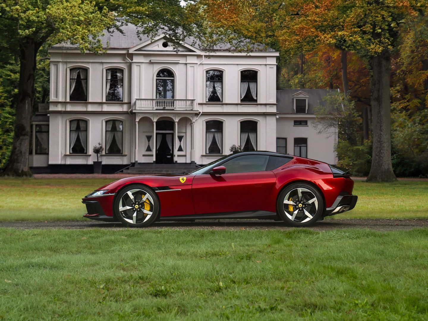 Ferrari 12 Cilindri 6.5 V12 | Airbrushed shields | Full