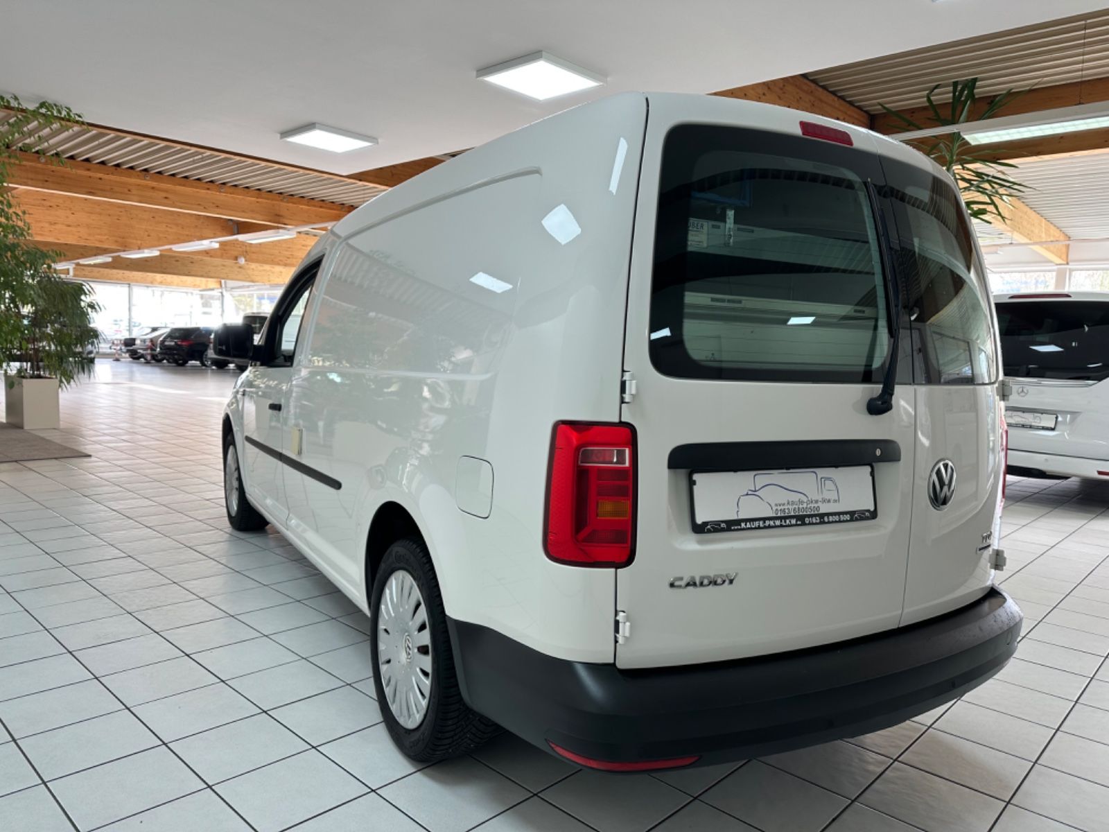 Fahrzeugabbildung Volkswagen Caddy *Maxi*Kasten*BMT*Werkstattwagen*