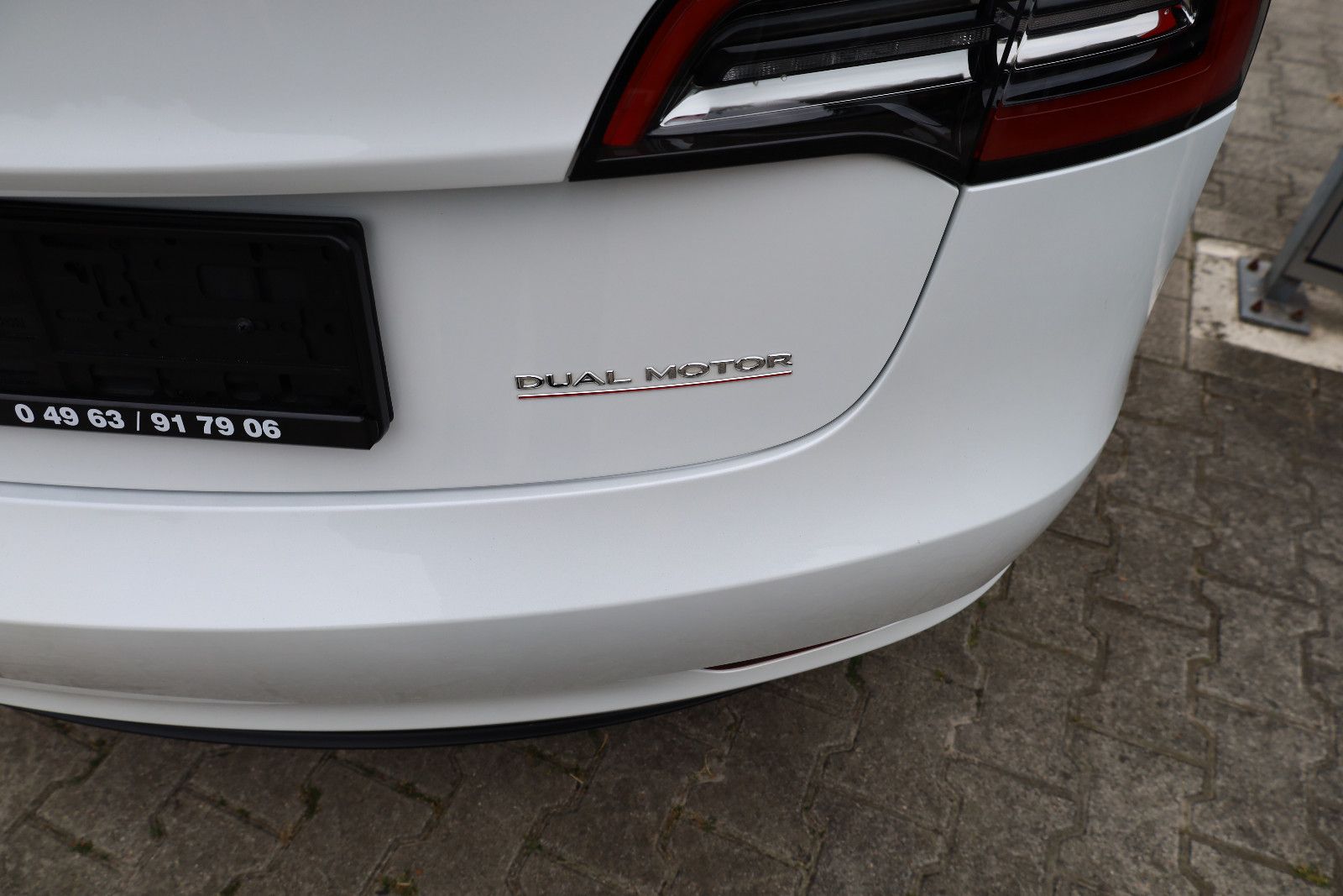 Tesla Model 3 Performance Dual AWD Long Range 20Zoll foto 7