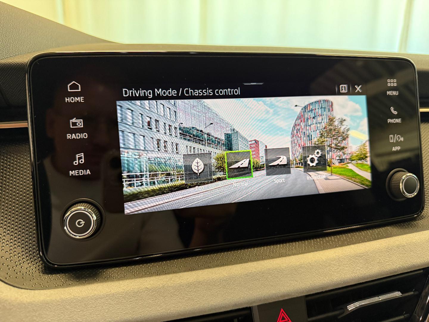 Skoda Kamiq 1.0 TSI DSG DYNAMIC AHK EL.HECKKL 5J GARAN, миниатюра 25