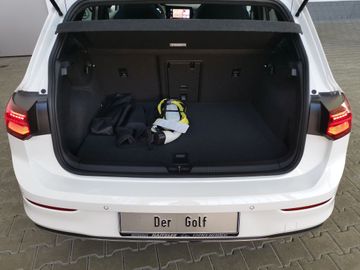 Volkswagen Golf GTE VIII eHybrid+NAVI+MATRIX-LED+ACC+LM 18
