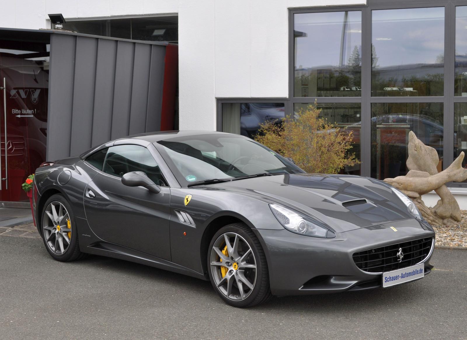 Ferrari California