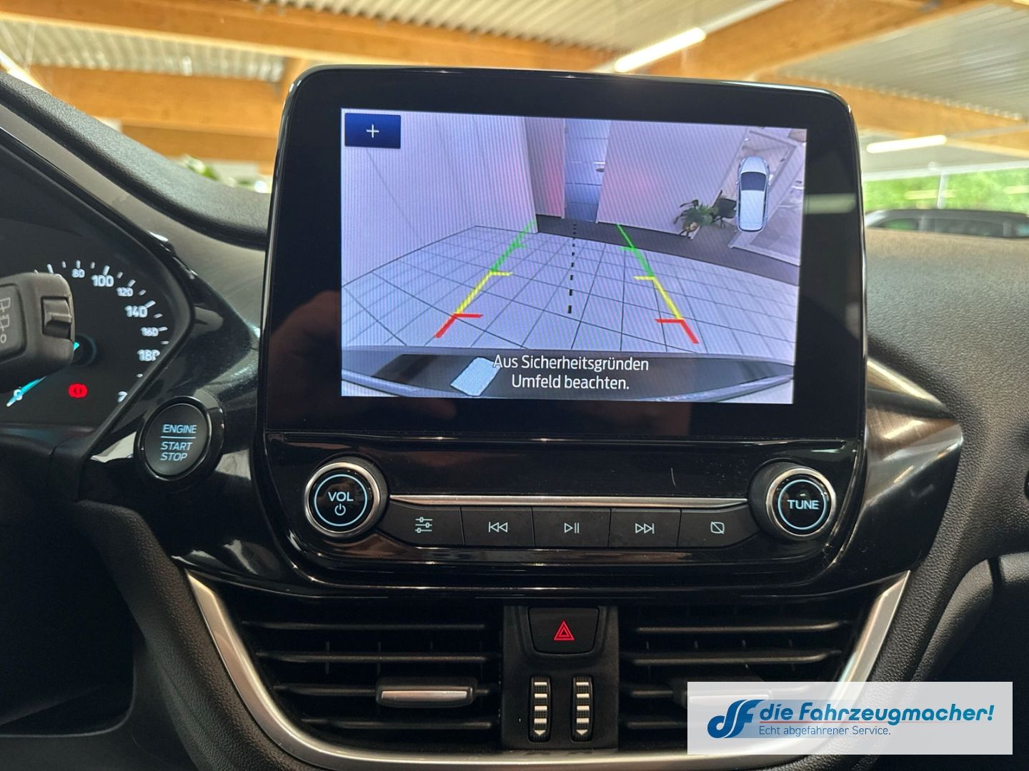 Fahrzeugabbildung Ford Fiesta Titanium X Navi LED Blendfreies Fernl. Ku