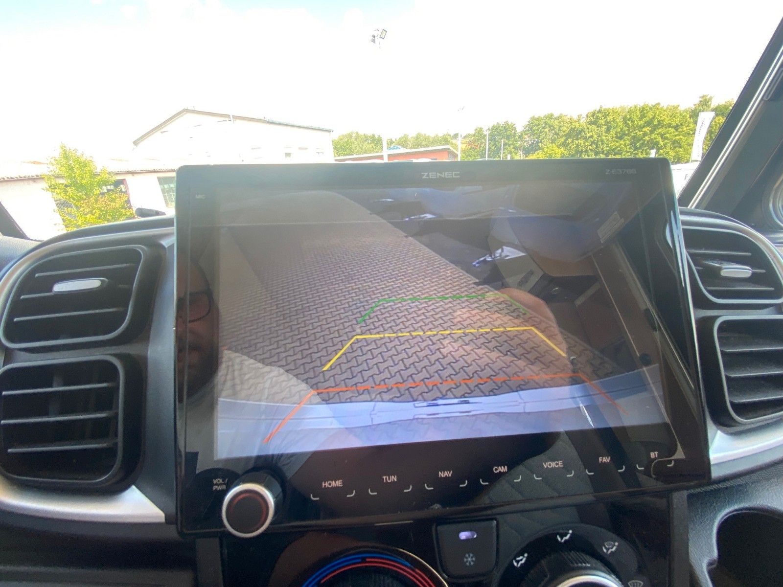 Fahrzeugabbildung Carado I 338 Ed.15 *Autom.*Sat*Markise*Lithium*Navi*RFK