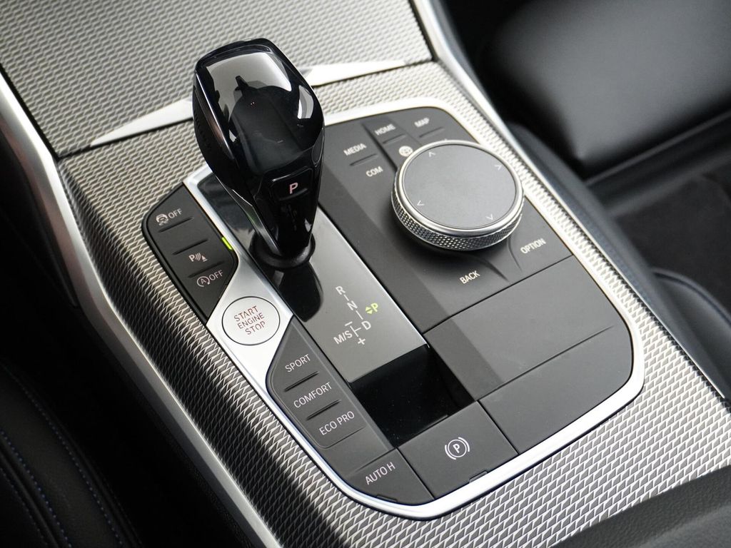 BMW 320 3-serie 320i High Executive M-pack | kamera