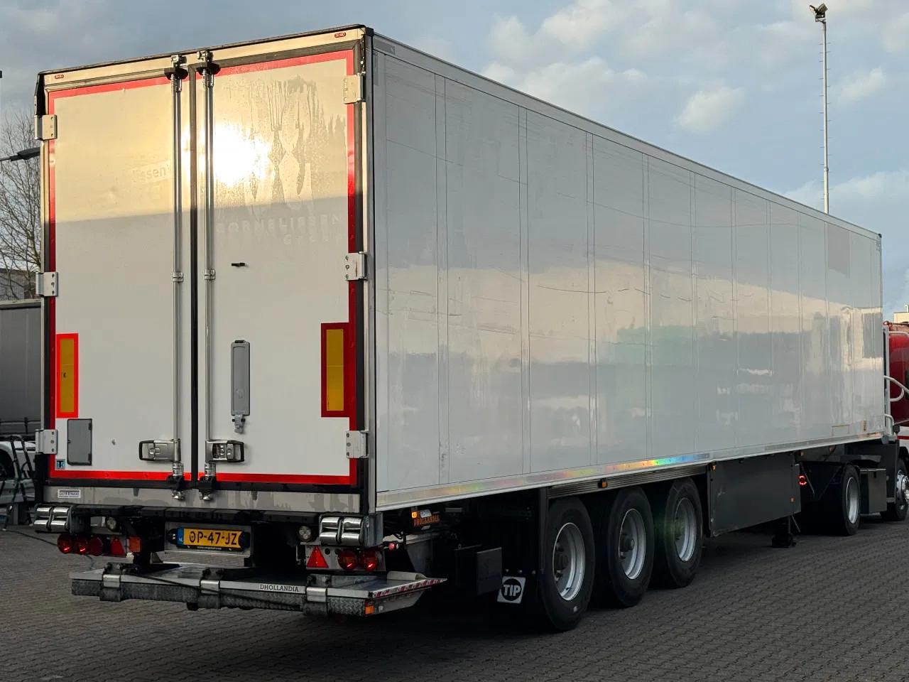 Schmitz Cargobull Thermo King SLXe 300 / OV-Laadklep / APK 01-2027