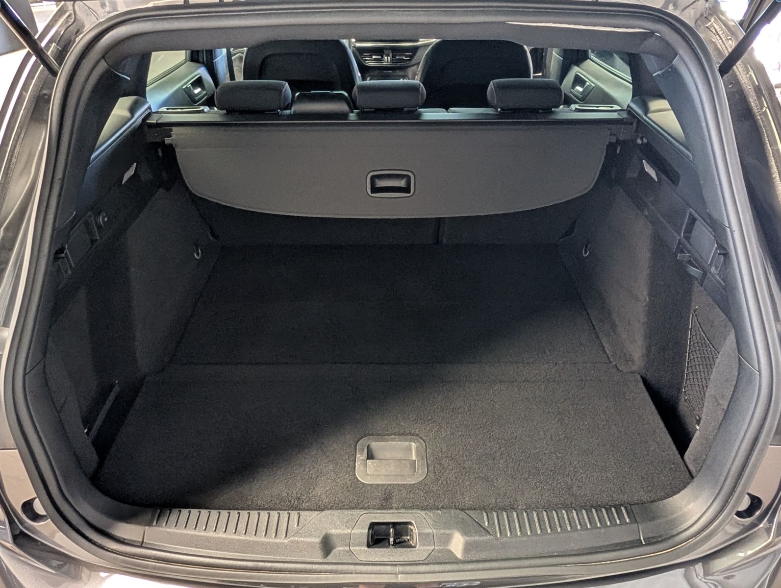 Fahrzeugabbildung Ford Focus 1.0 EB ST-Line ACC LED CAM Styling WINTER