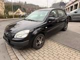 Kia Rio 1.4 EX Klima,1.Hand.Neu Tüv - Kia Rio Ex mit Benzin-Antrieb