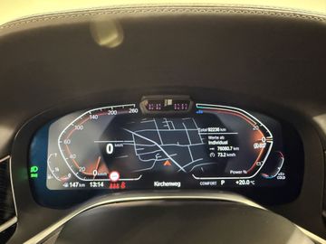 BMW 750 - 12