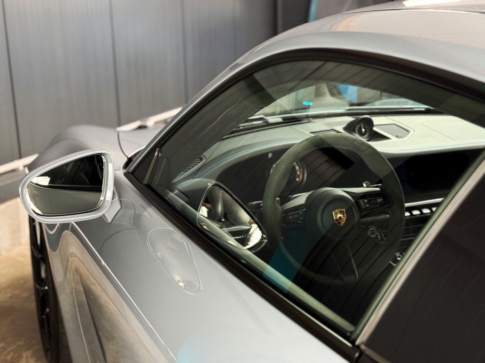 Fahrzeugabbildung Porsche 992 GT3 + Clubsp. + Approved + Lift + Artic Grey