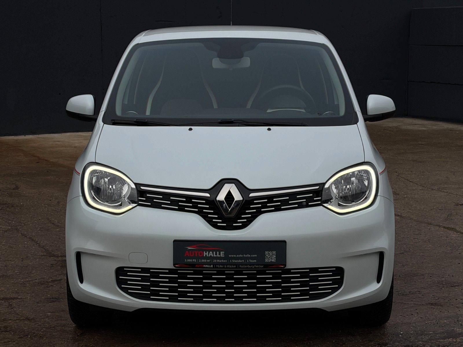 Fahrzeugabbildung Renault Twingo Vibes Electric Tempomat Carplay CAM SHZ