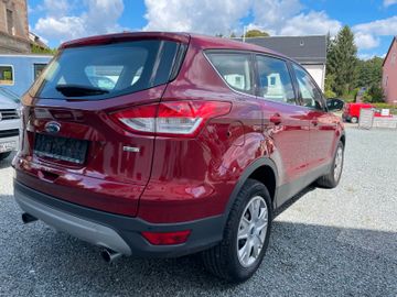 Ford KUGA* AHK*SCHECKHEFT*BEHEIZ.FRONT* SOMMERWINTER