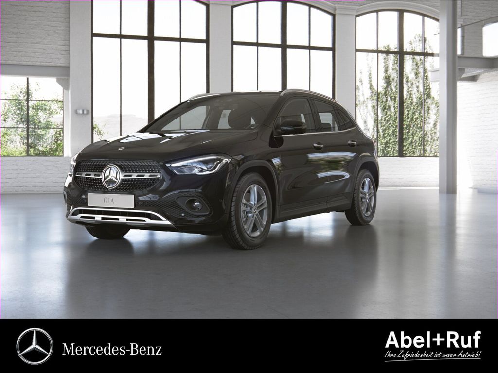 Image of Mercedes-Benz GLA 200