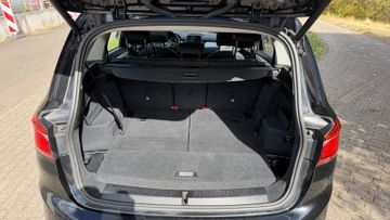 BMW 218 - 8
