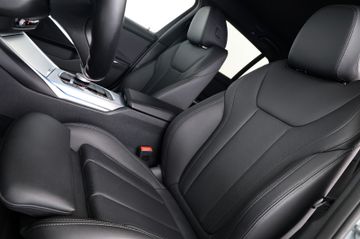 BMW 320d Touring M Sport Shadow ACC RFK 18"