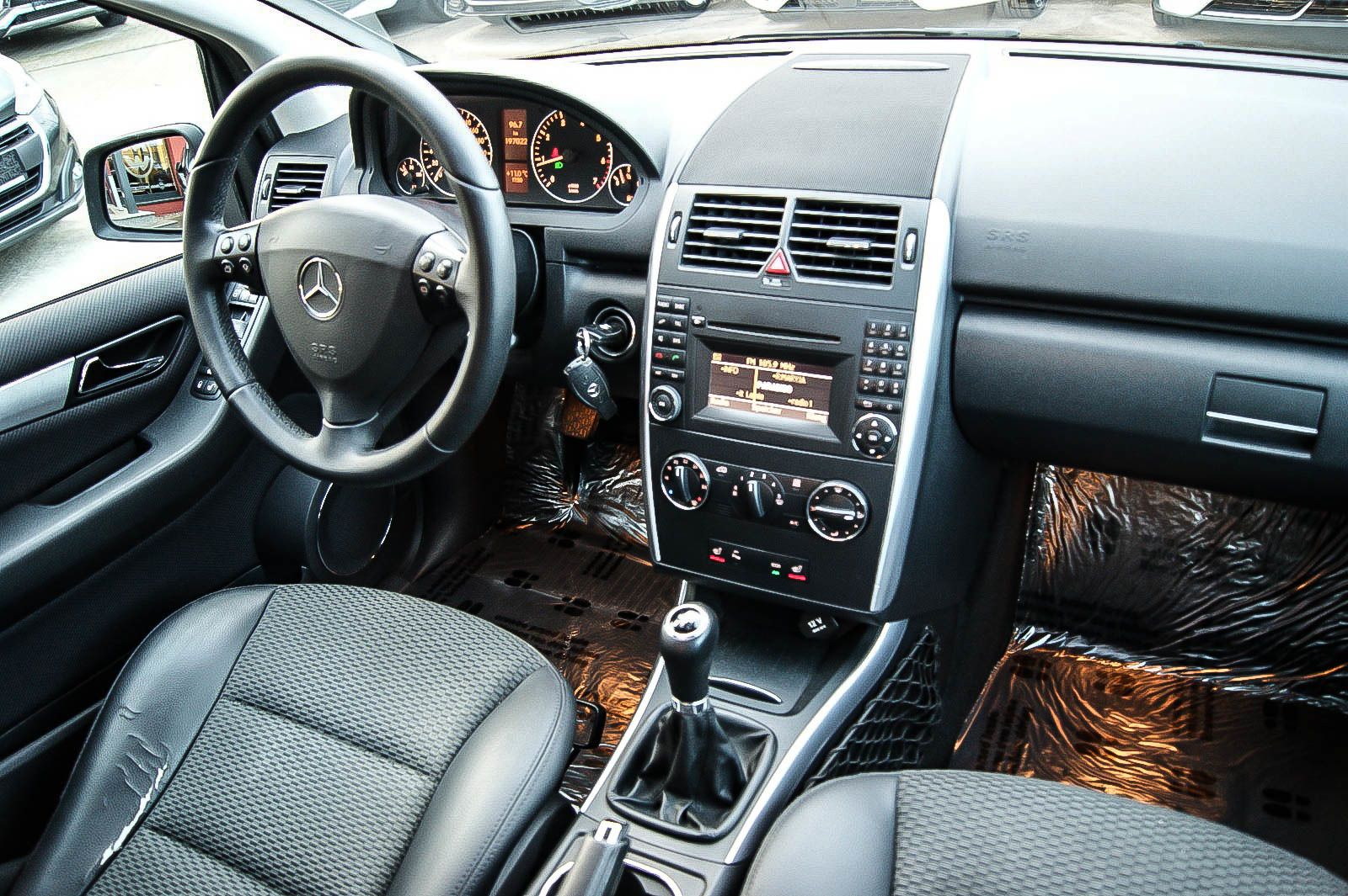 Fahrzeugabbildung Mercedes-Benz A 160 Avantgarde KLIMA PARKLENK LAMELLENDACH SHG