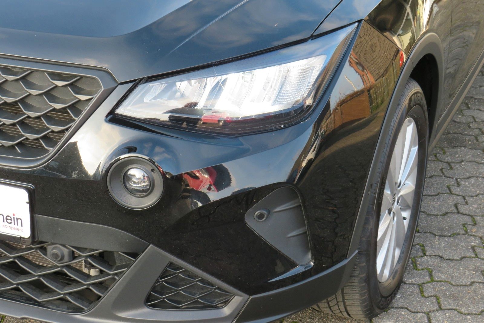 Fahrzeugabbildung SEAT Arona Style DSG FULL-LINK SITZH KAMERA GJ ACC 1H