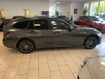 BMW 330 - 4