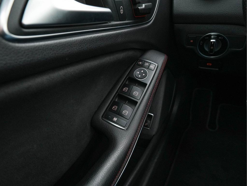 Mercedes-Benz GLA 45 AMG