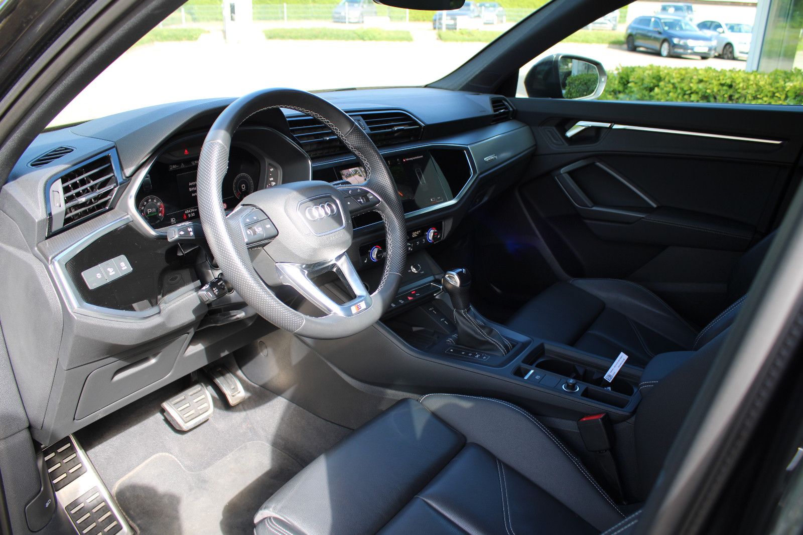 Audi Q3 Sportback 40 TFSI quattro S line foto 9