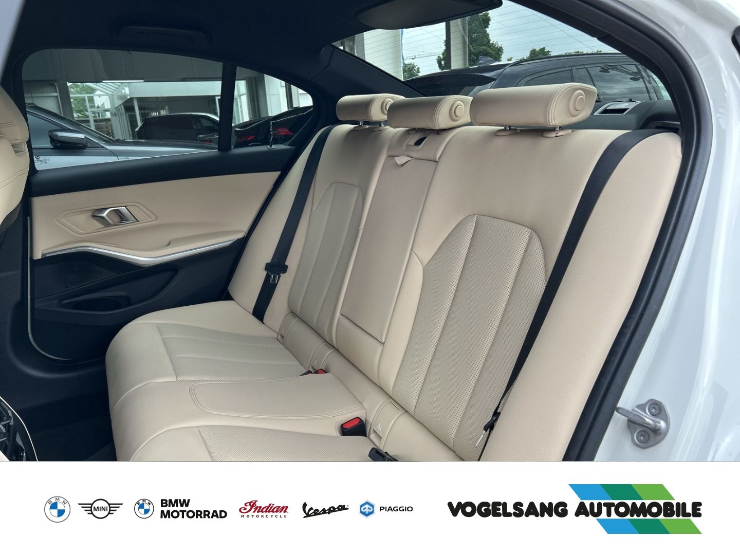 Fahrzeugabbildung BMW 320 d Lim.,M Sport,AHK,ACC,HIFI,Curved Display