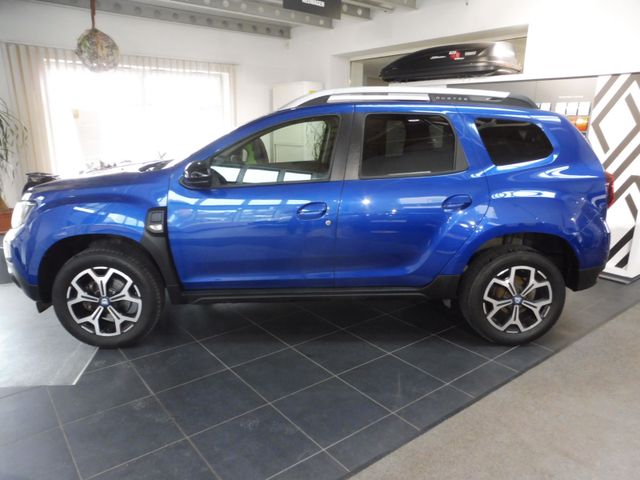 Dacia Duster II Celebration 8-fach bereift