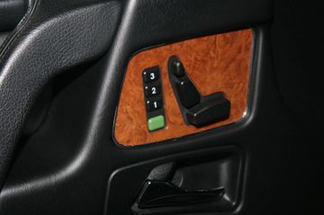 Fahrzeugabbildung Mercedes-Benz G 500 Exklusiv-Paket, Schiebedach, H&K, AHK