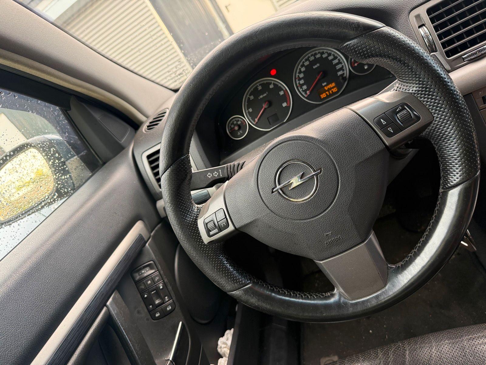 Opel Vectra 2006 — photo 7