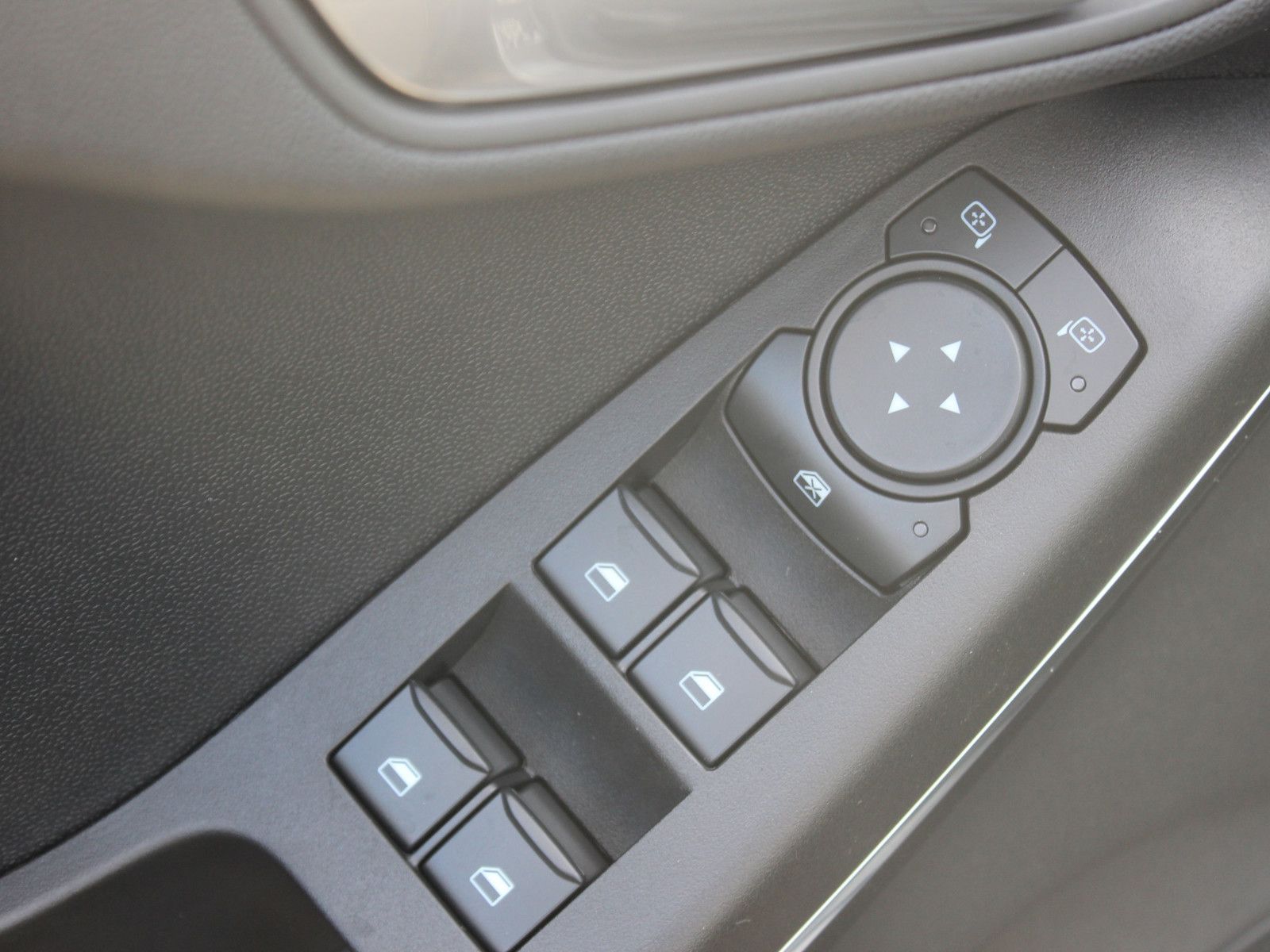 Fahrzeugabbildung Ford Fiesta Active 1,0 EcoBoost Hybrid