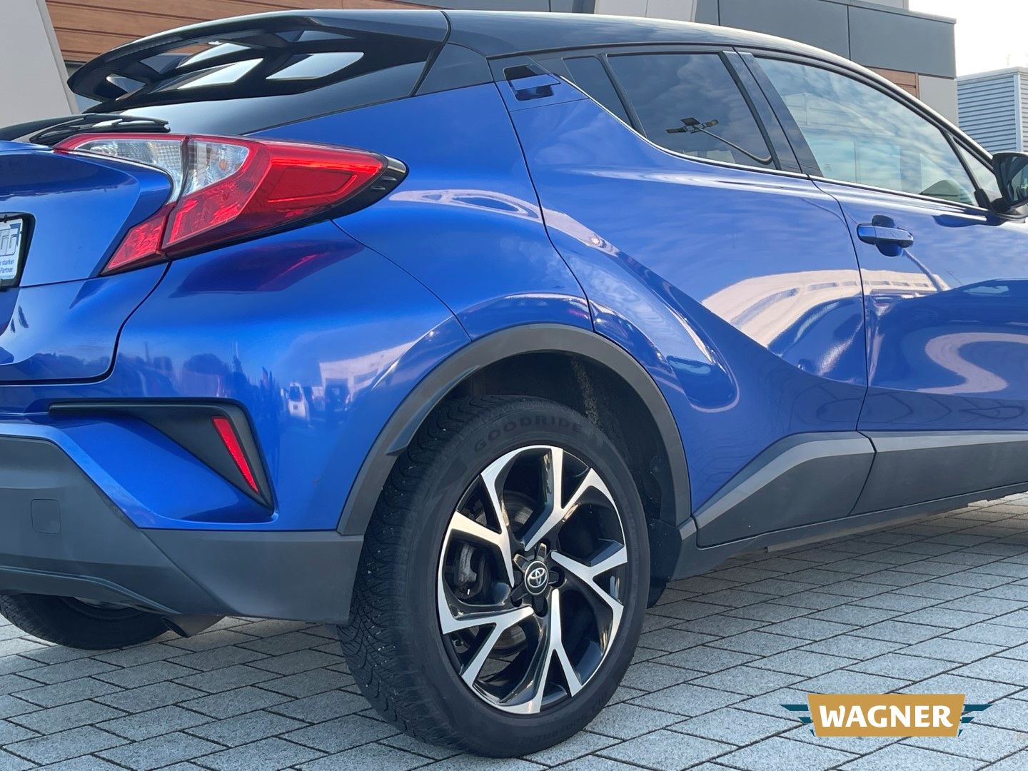 Fahrzeugabbildung Toyota C-HR Style Klimaautomatik Sitzheizung