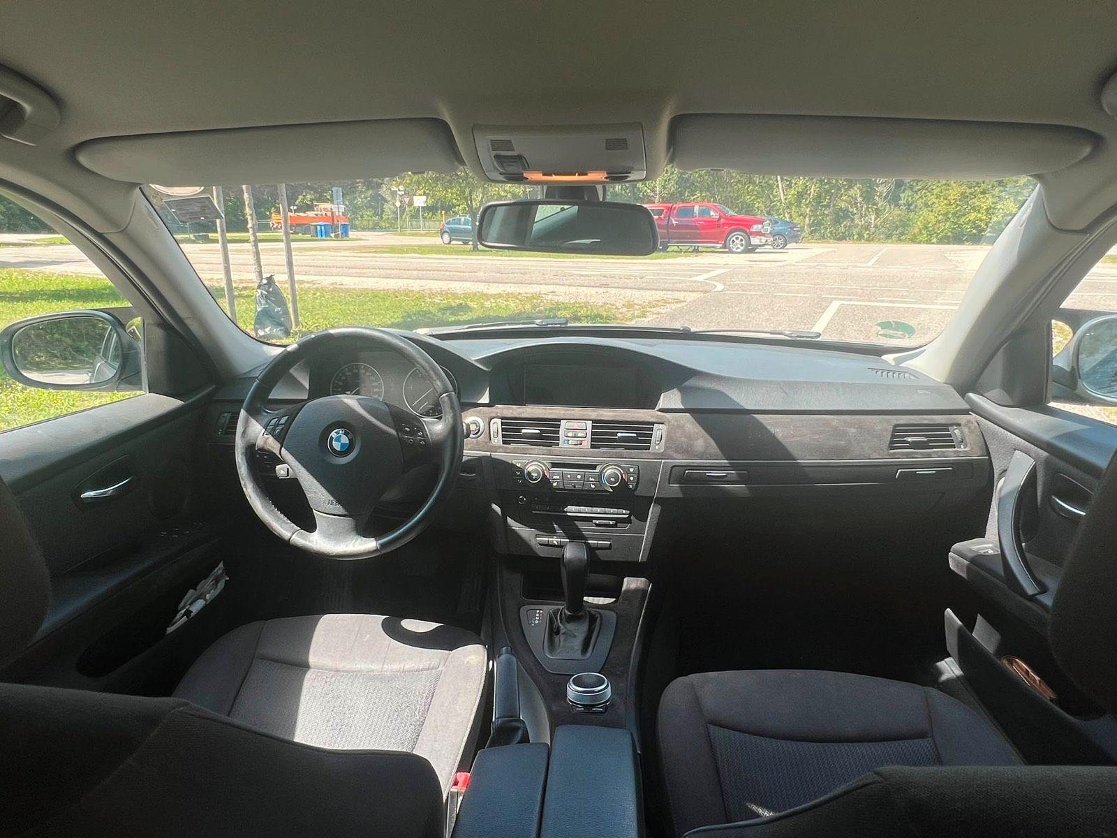 BMW 318 2012 — engine 143 HP (105kW)
