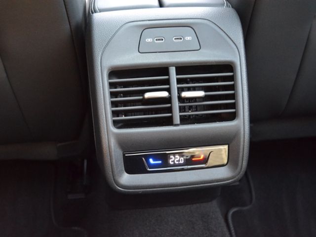 Passat Variant 2.0 TDI 4Motion DSG R-Line BLACK-