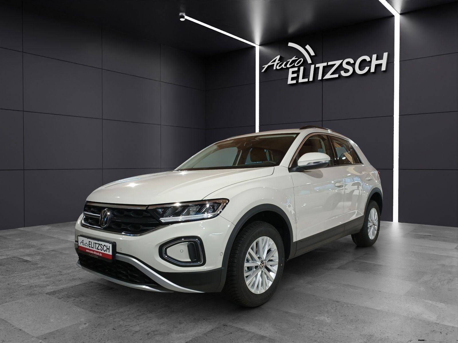 Fahrzeugabbildung Volkswagen T-Roc Life TSI