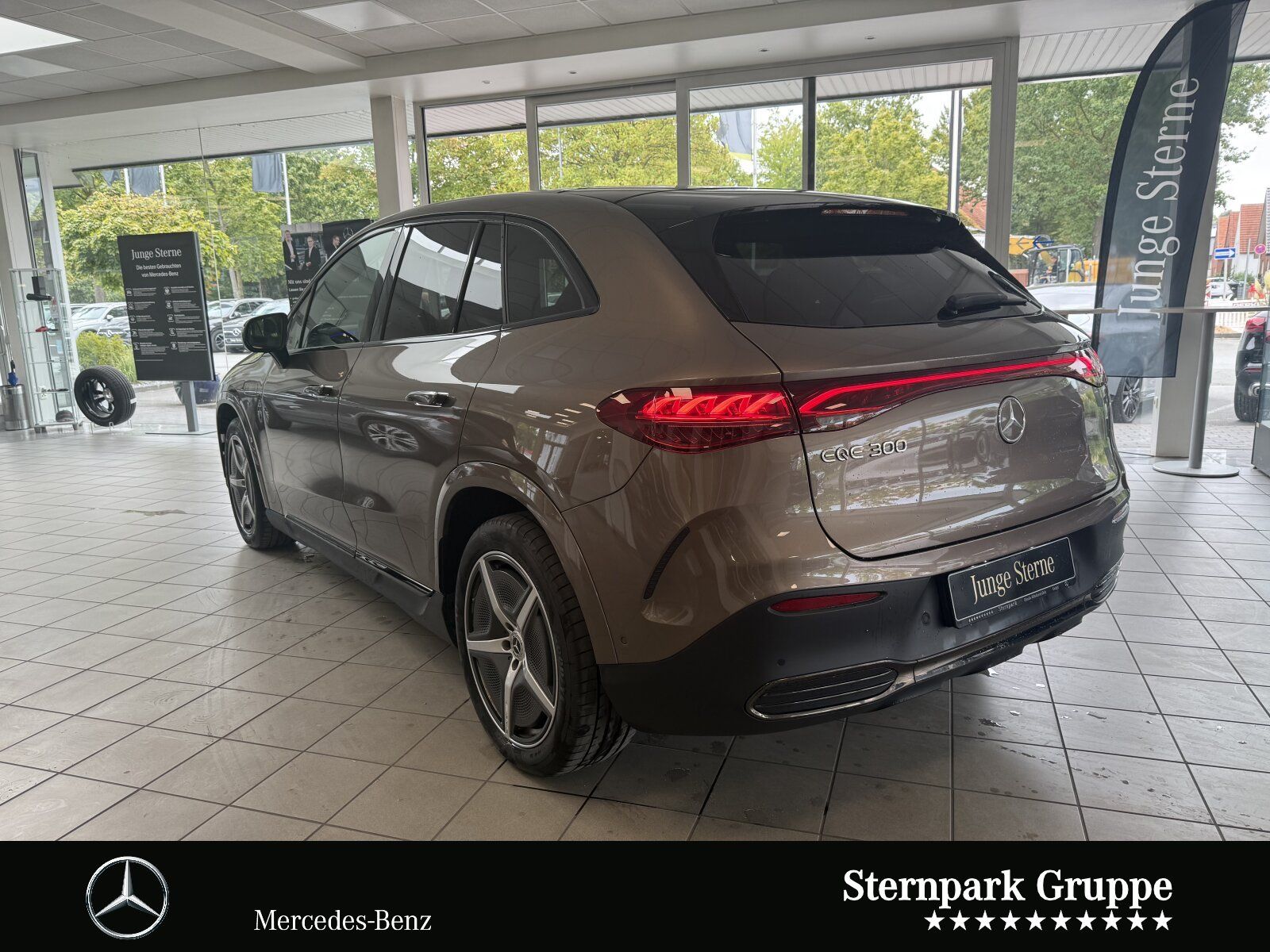 Mercedes-Benz EQE 300 SUV AMG Night PANO DIGIL BUR FAPA 360 foto 3