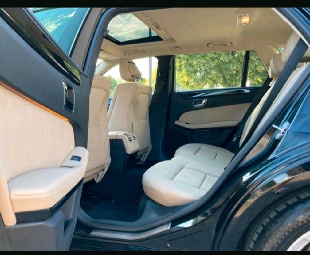 Mercedes-Benz E300 2010 — photo 14