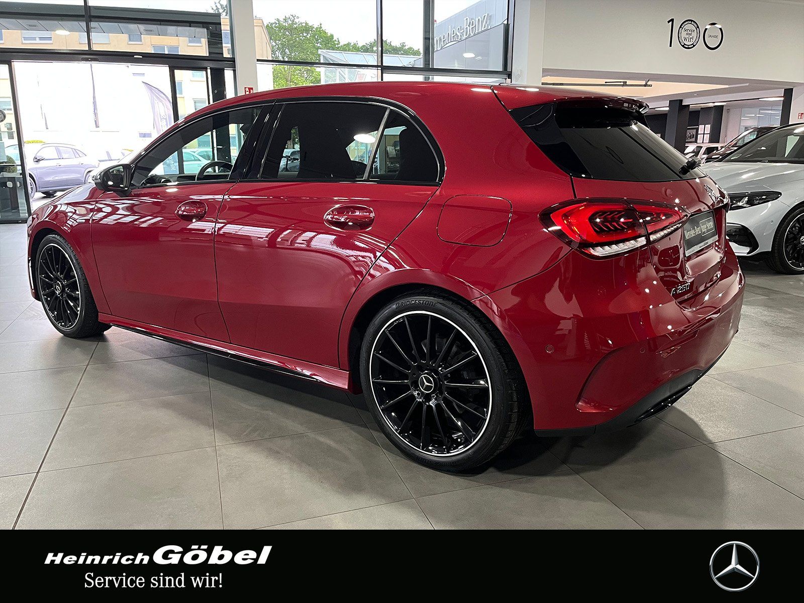 Fahrzeugabbildung Mercedes-Benz A 250 4M AMG+KAMERA+FAHRASSIST-P.+NIGHT+CARPLAY