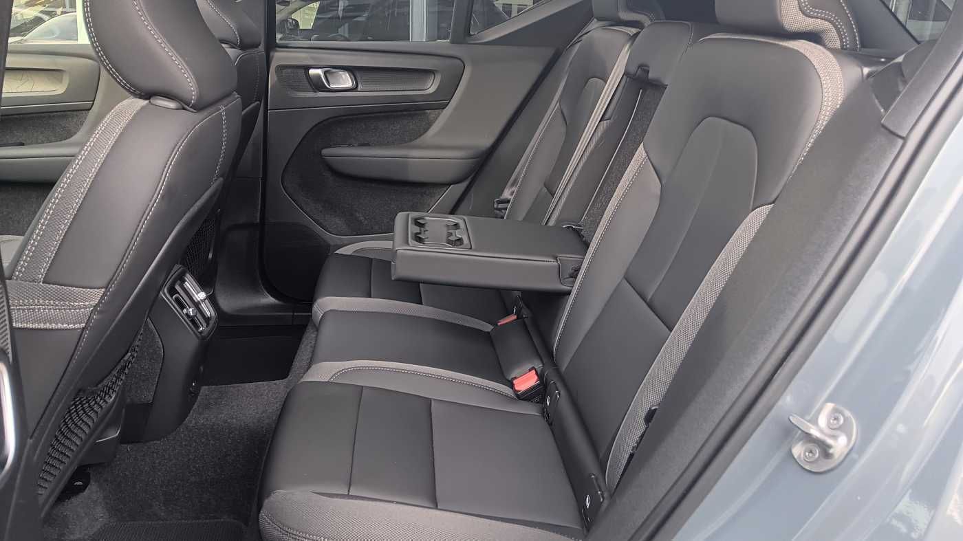 Fahrzeugabbildung Volvo XC40 Recharge Twin Motor Ultimate AWD