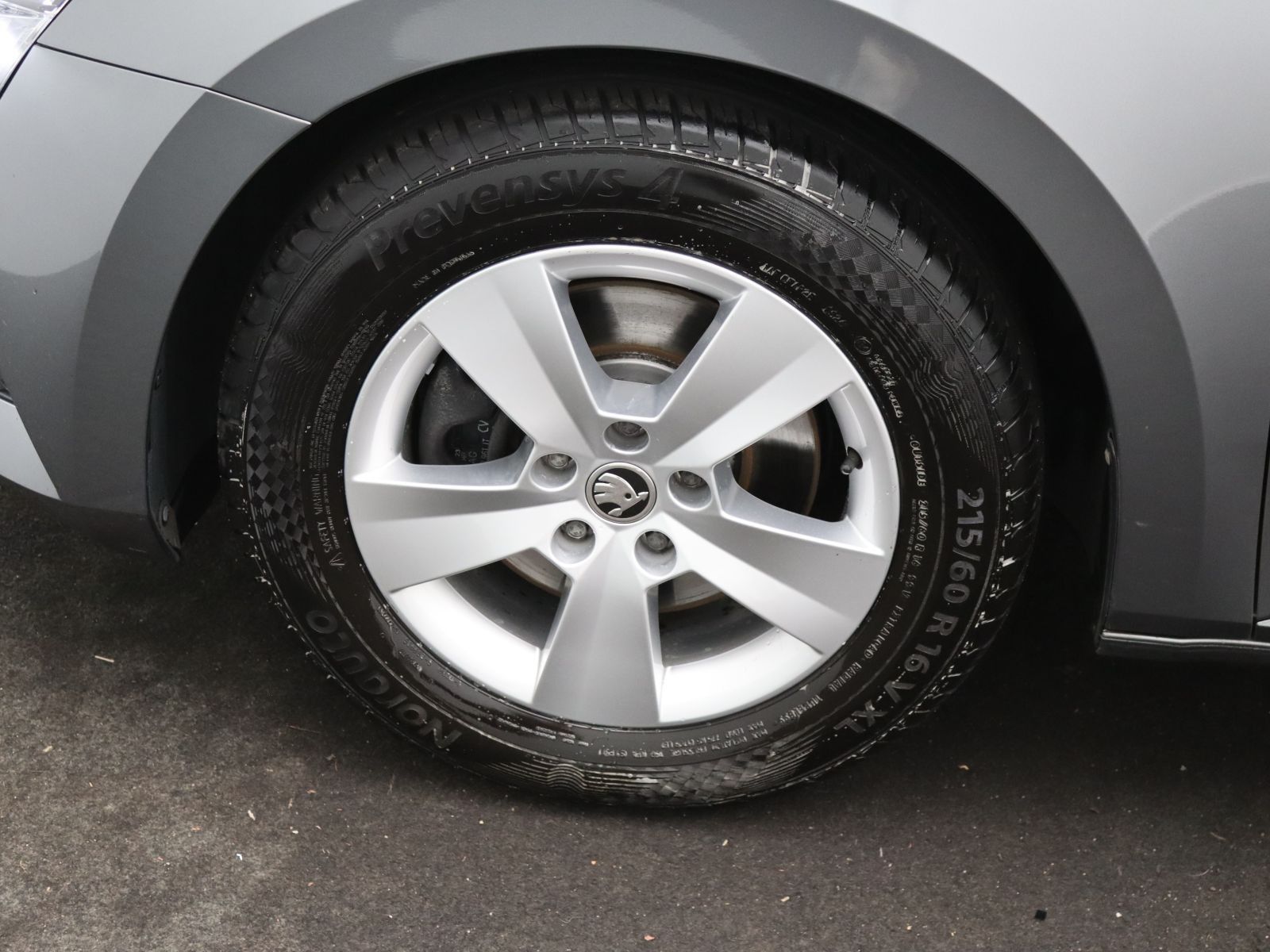 Skoda Superb - Bild 17