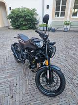 Husqvarna Svartpilen 125, MY2022, Garage, scheckheftgepfl. - HUSQVARNA SVARTPILEN 125