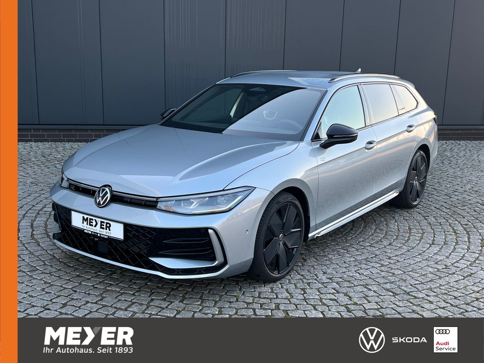 Fahrzeugabbildung Volkswagen Passat Variant R-Line 2.0 TDI DSG 4MOTION *AHK,