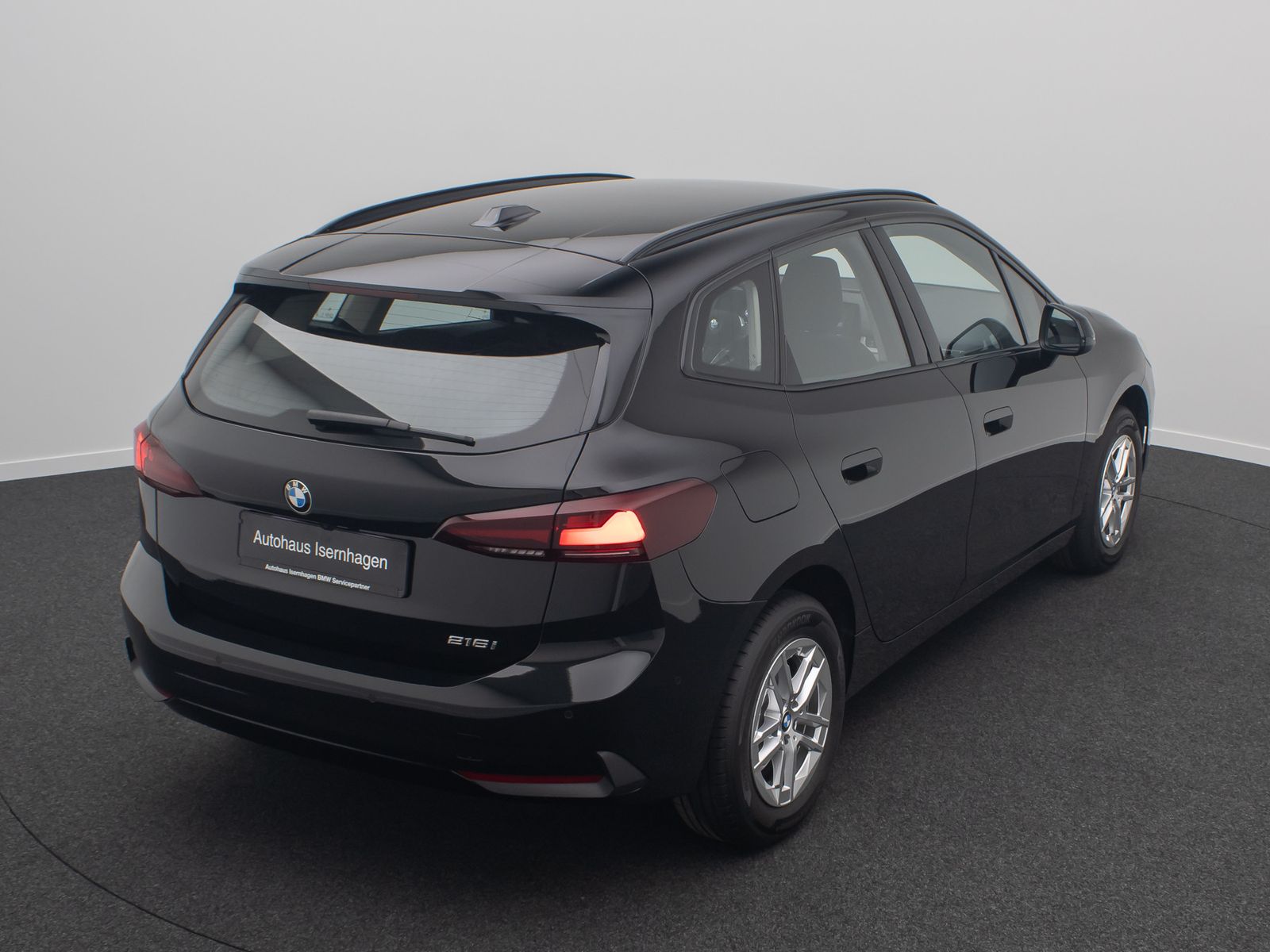 Fahrzeugabbildung BMW 216i Active Tourer Kamera DAB Sitzhzg Alarm LED