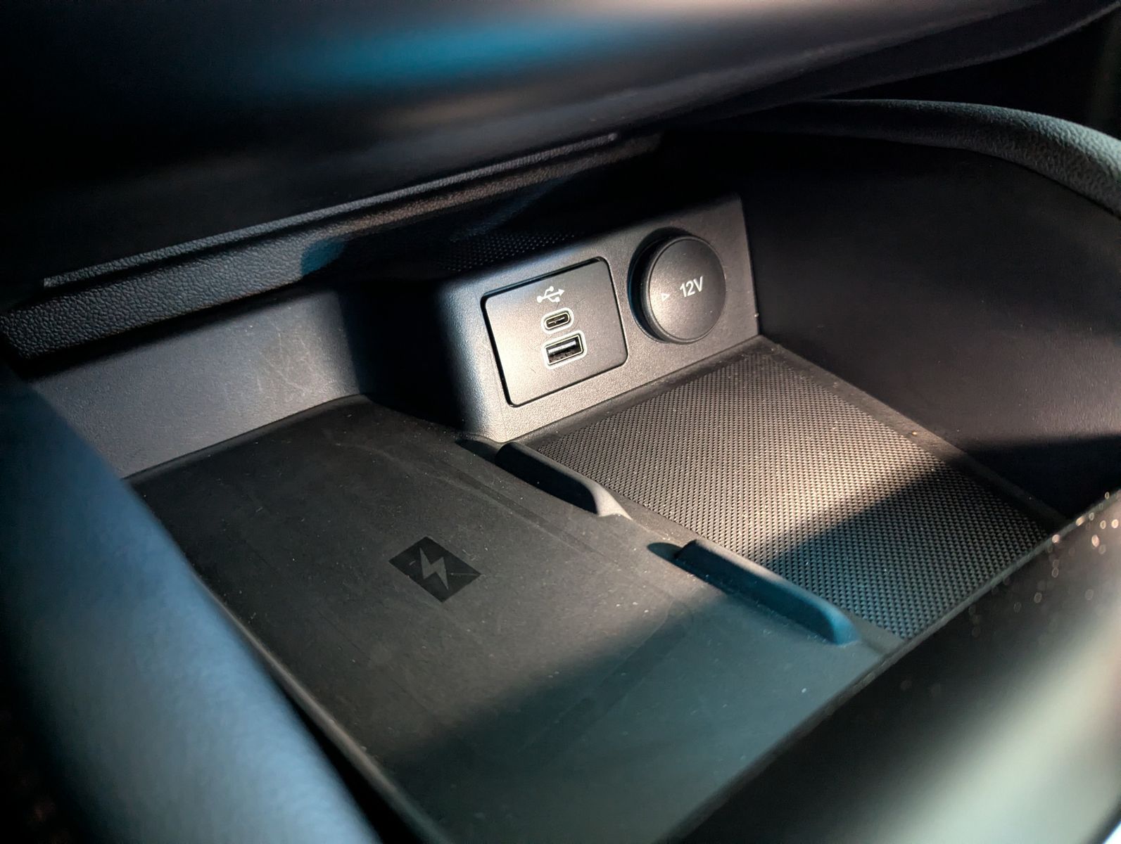 Fahrzeugabbildung Ford Focus 1.0 ST-Line X EB Matrix B&amp;O ACC Kamera 18"