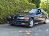 BMW 316i  Schiebedach  - BMW 316 in Frankfurt (Main)