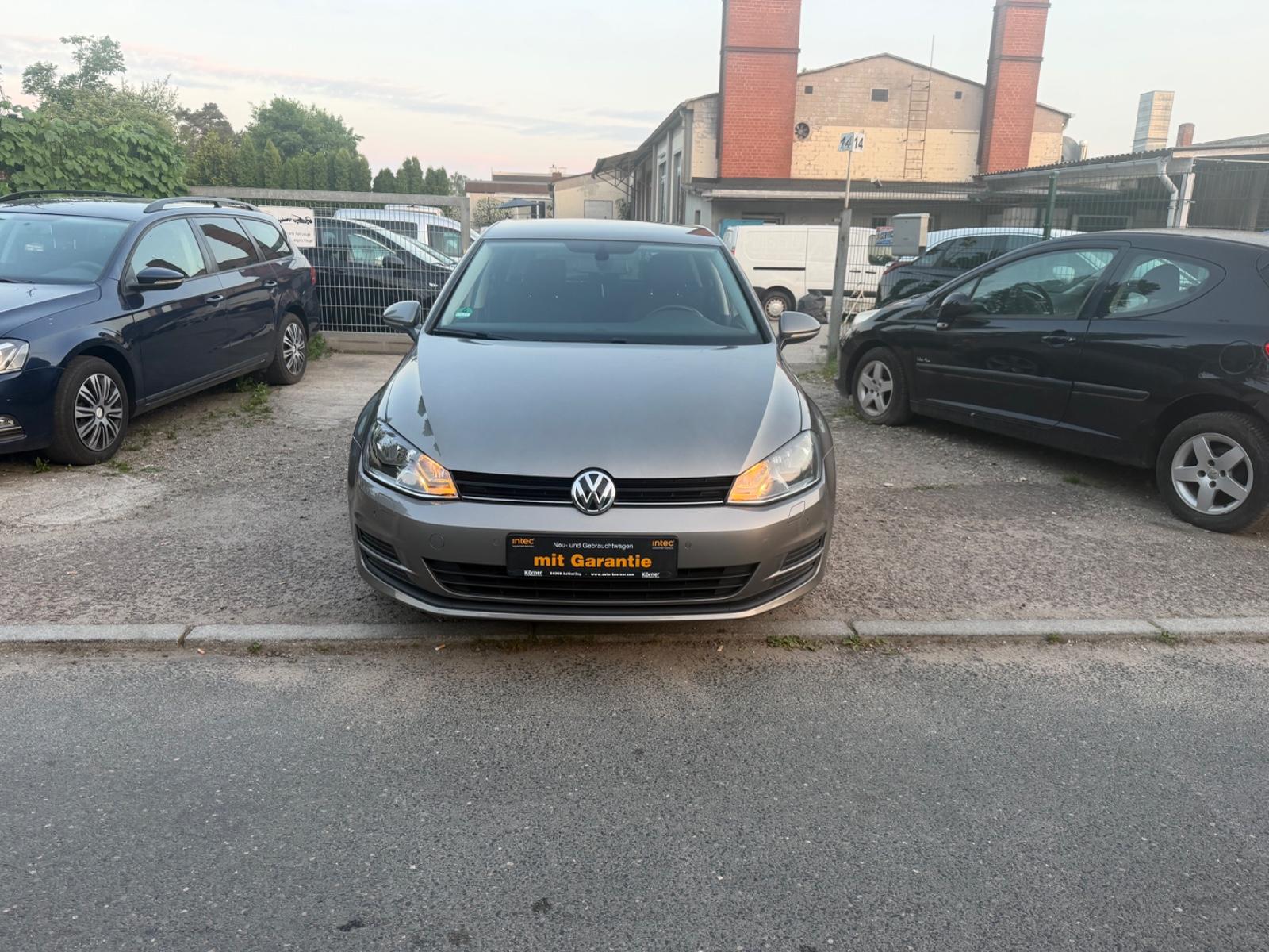 Volkswagen Golf 1.6 TDI BMT Comfortline TÜV Neu