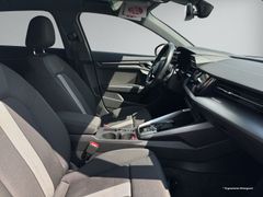 AUDI A3 Sportback 35 TDI S-line LED Navi virtual Rfk AUDI A3 Sportback 35 TDI S-line LED Navi virtual Rfk