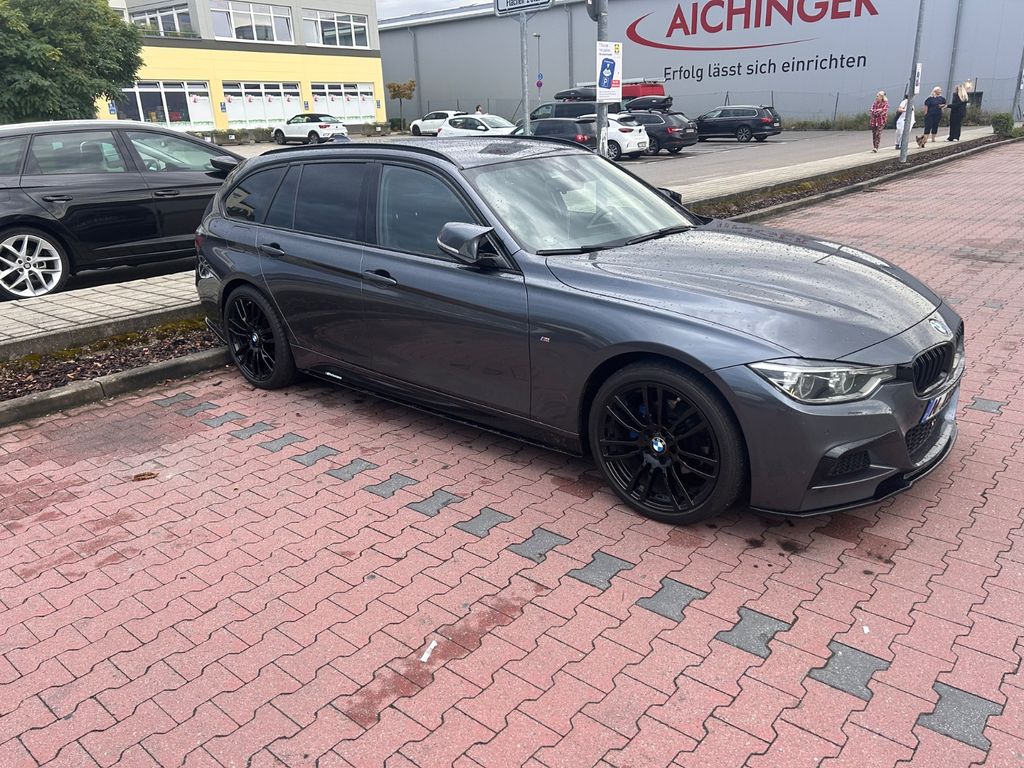 Image of BMW 320