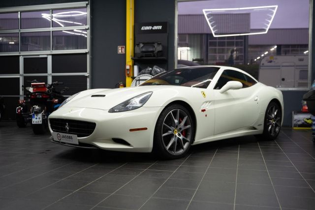 Ferrari California F149 V8 BI-XENON NAVI ABS